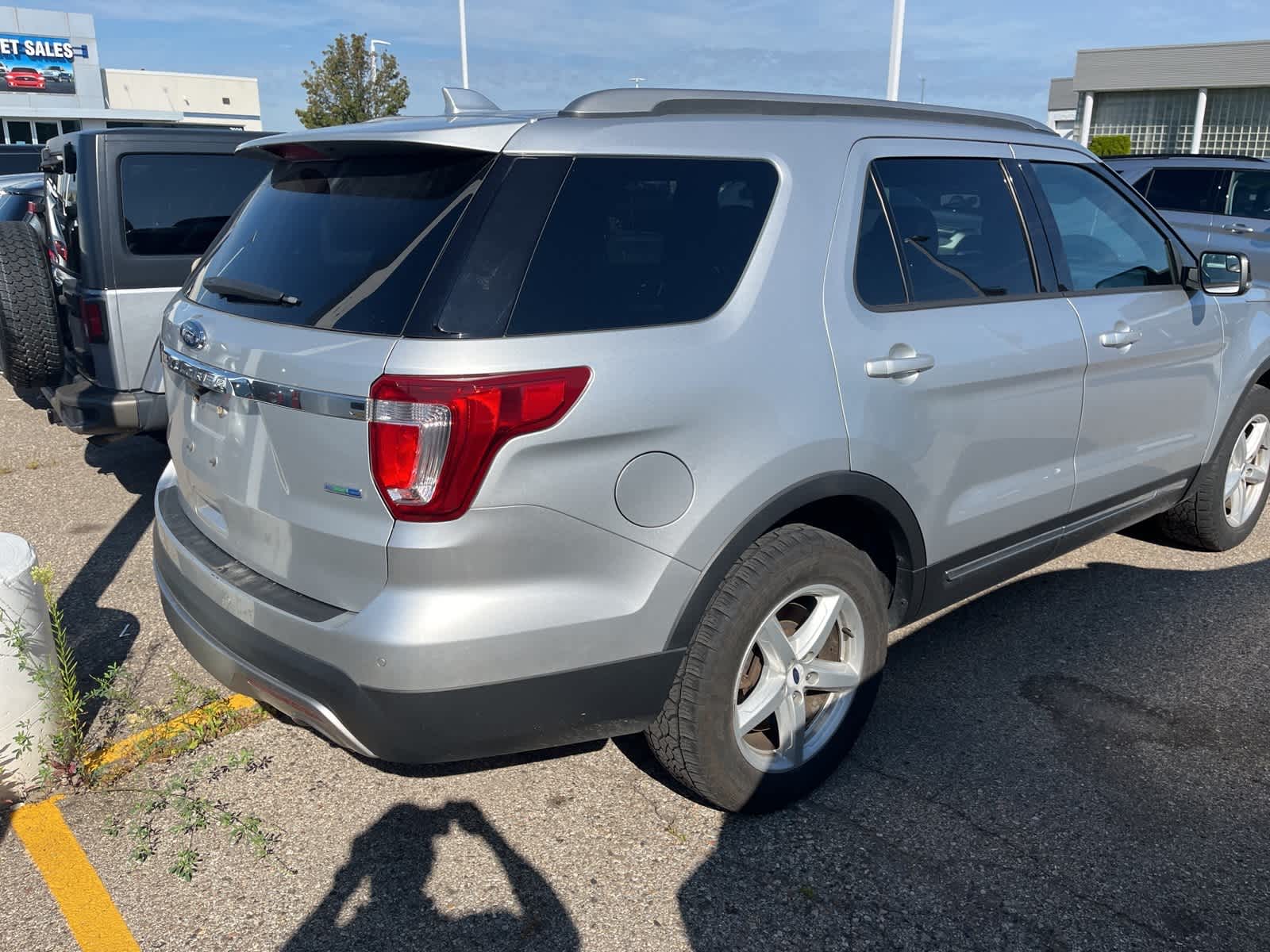 Thumbnail: 2017 Ford Explorer - 12