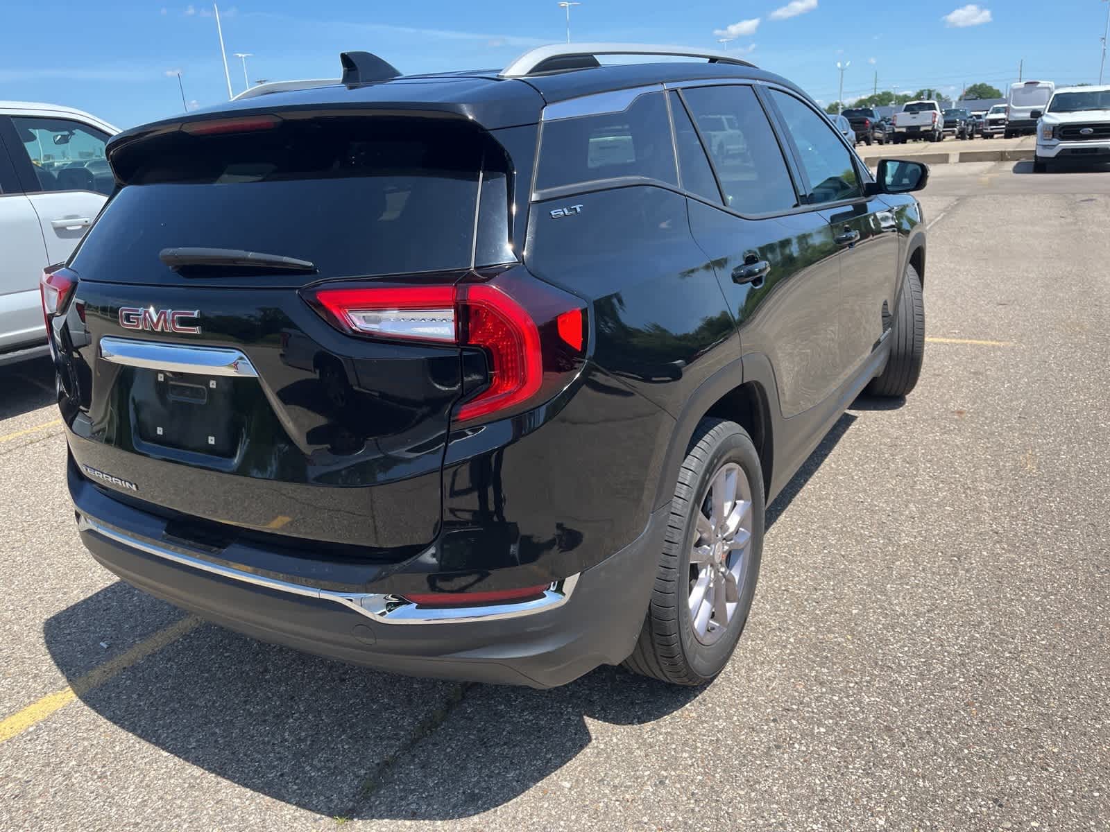 Thumbnail: 2024 GMC Terrain - 11