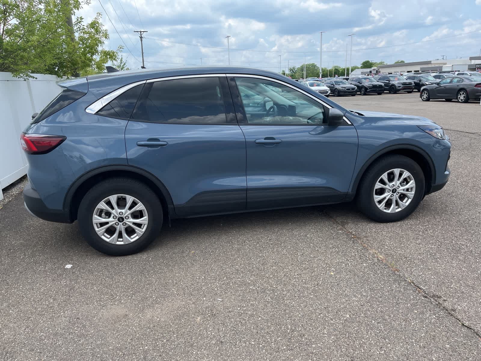 2023 Ford Escape Active 13
