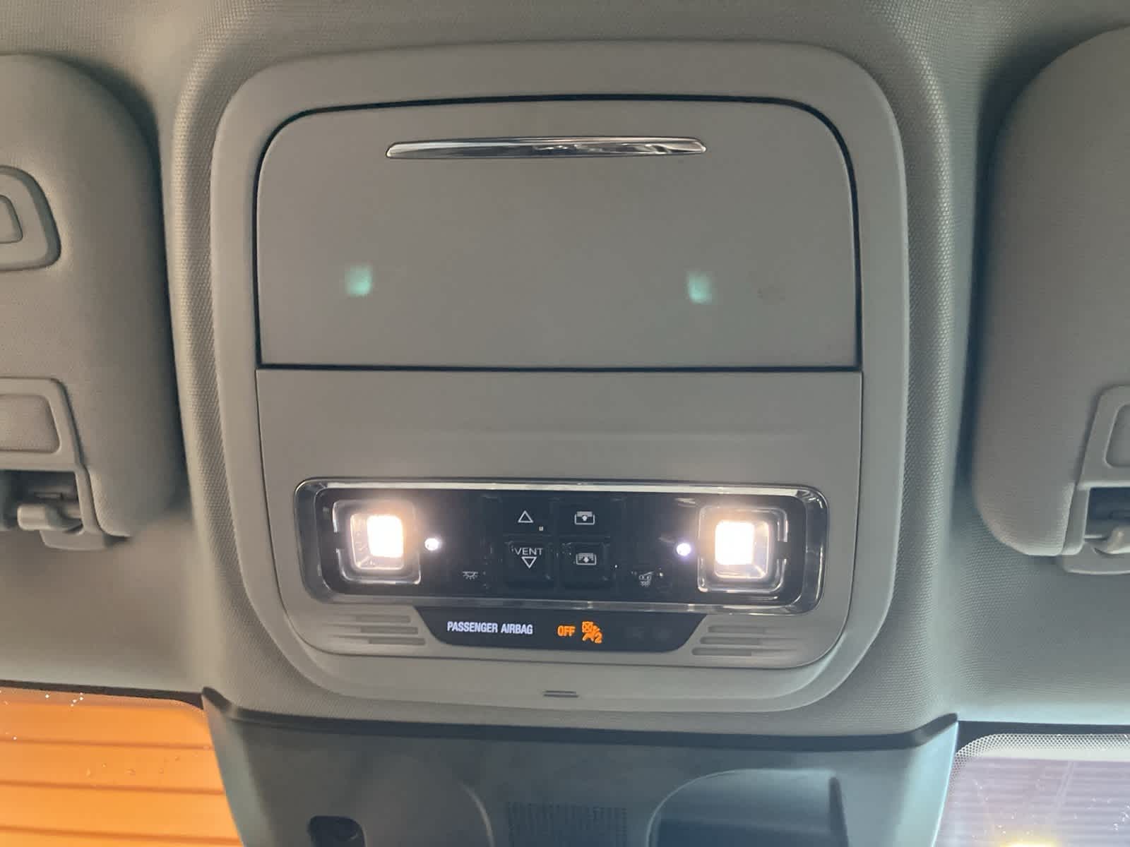 Thumbnail: 2022 Lincoln Corsair - 22