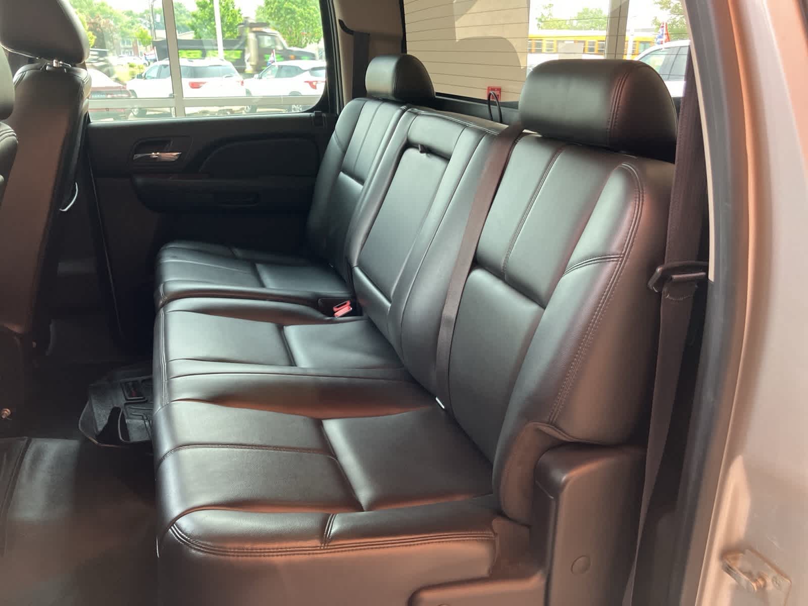 Thumbnail: 2010 Chevrolet Silverado 1500 - 22