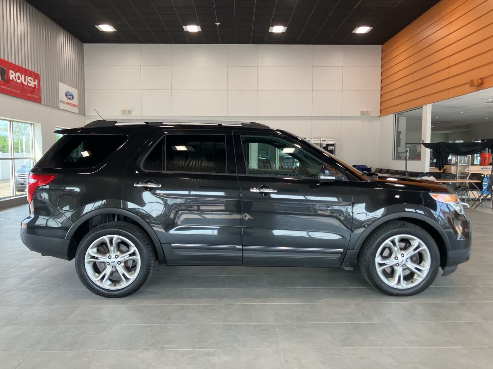 Thumbnail: 2015 Ford Explorer - 4
