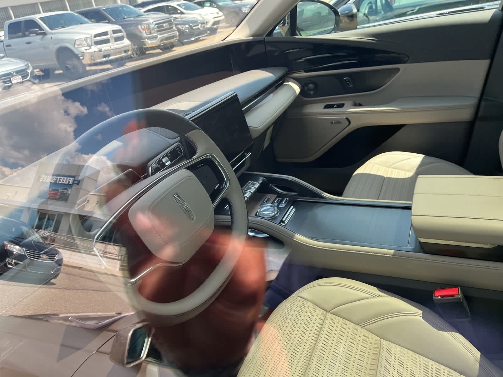 Thumbnail: 2024 Lincoln Nautilus - 27