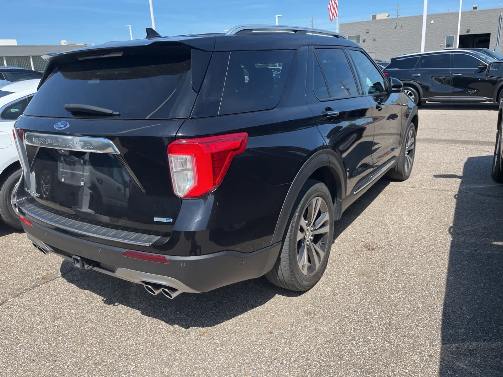 Thumbnail: 2020 Ford Explorer - 14