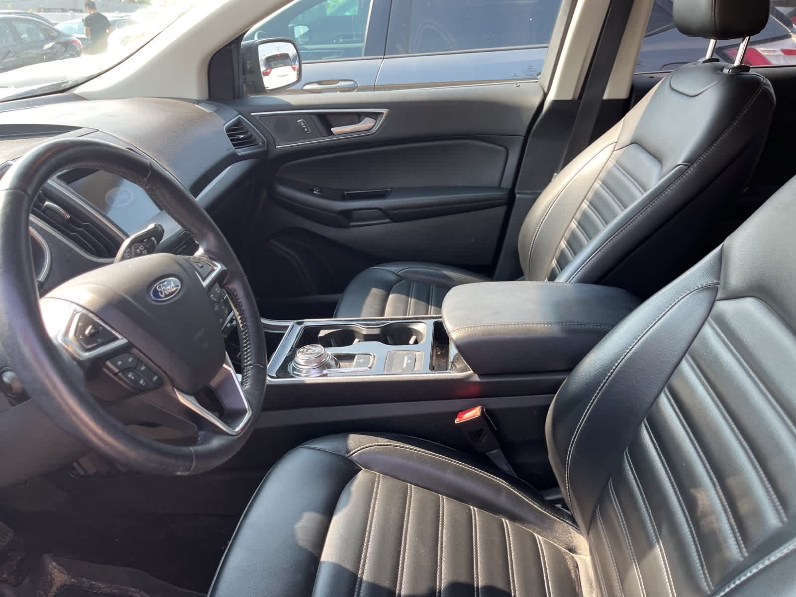 Thumbnail: 2020 Ford Edge - 23