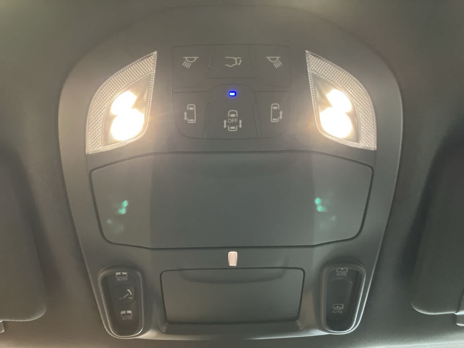 Thumbnail: 2026 Chrysler Pacifica - 23