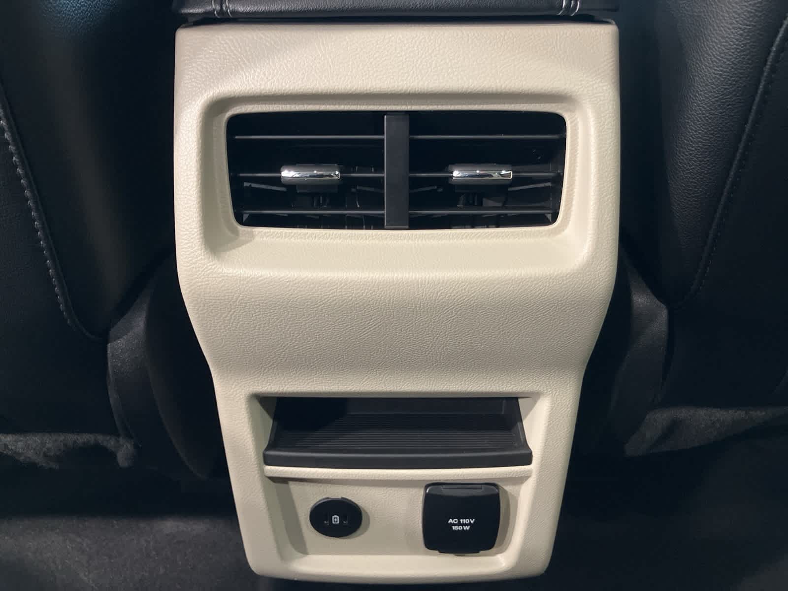 Thumbnail: 2023 Ford Edge - 25