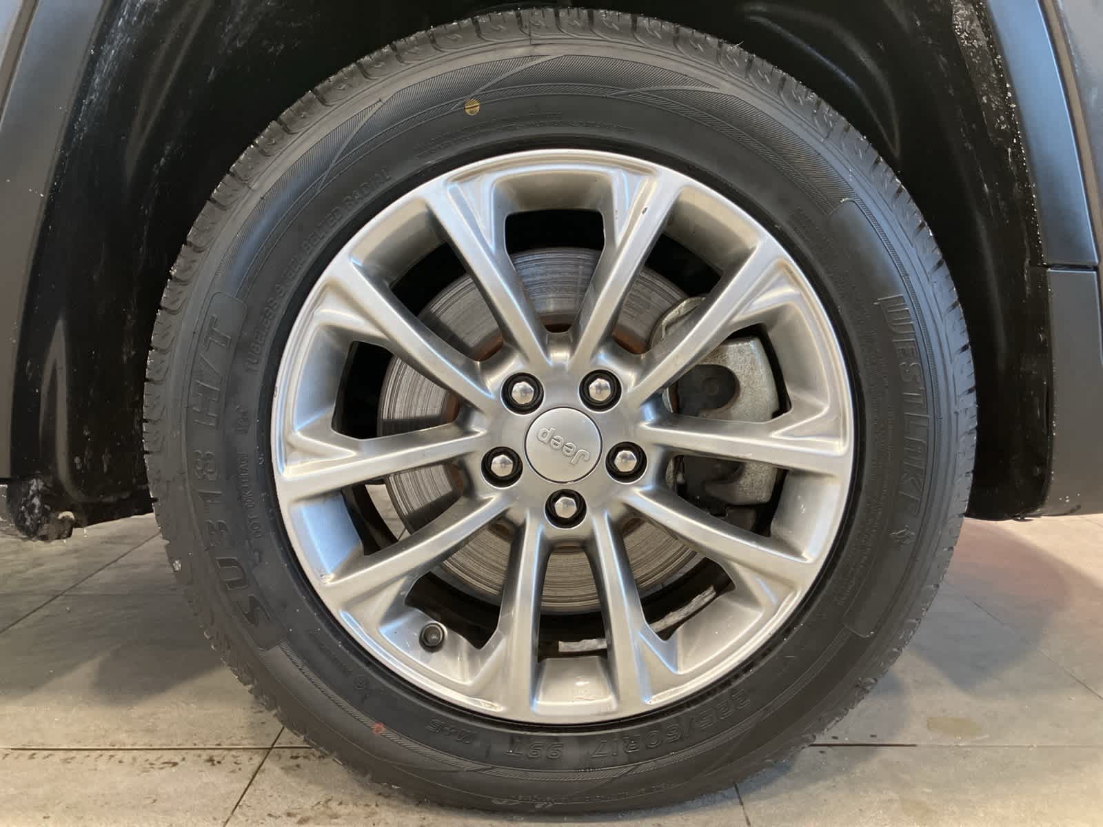 Thumbnail: 2020 Jeep Cherokee - 9