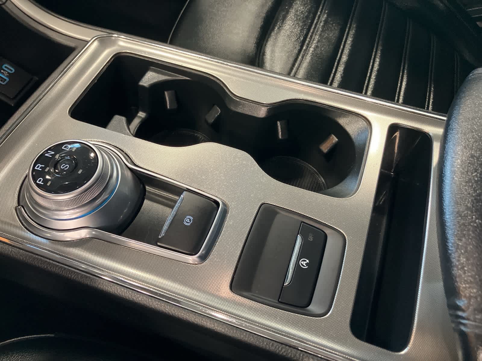 Thumbnail: 2022 Ford Edge - 14