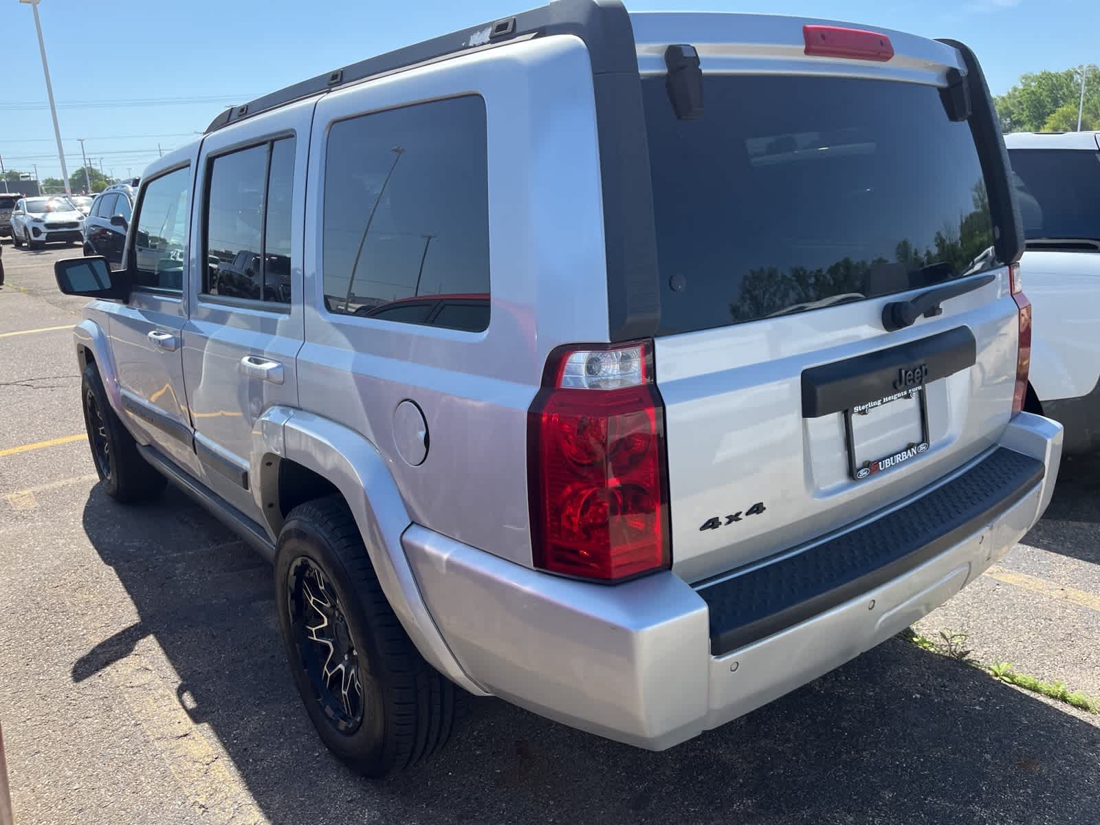 Thumbnail: 2007 Jeep Commander - 9