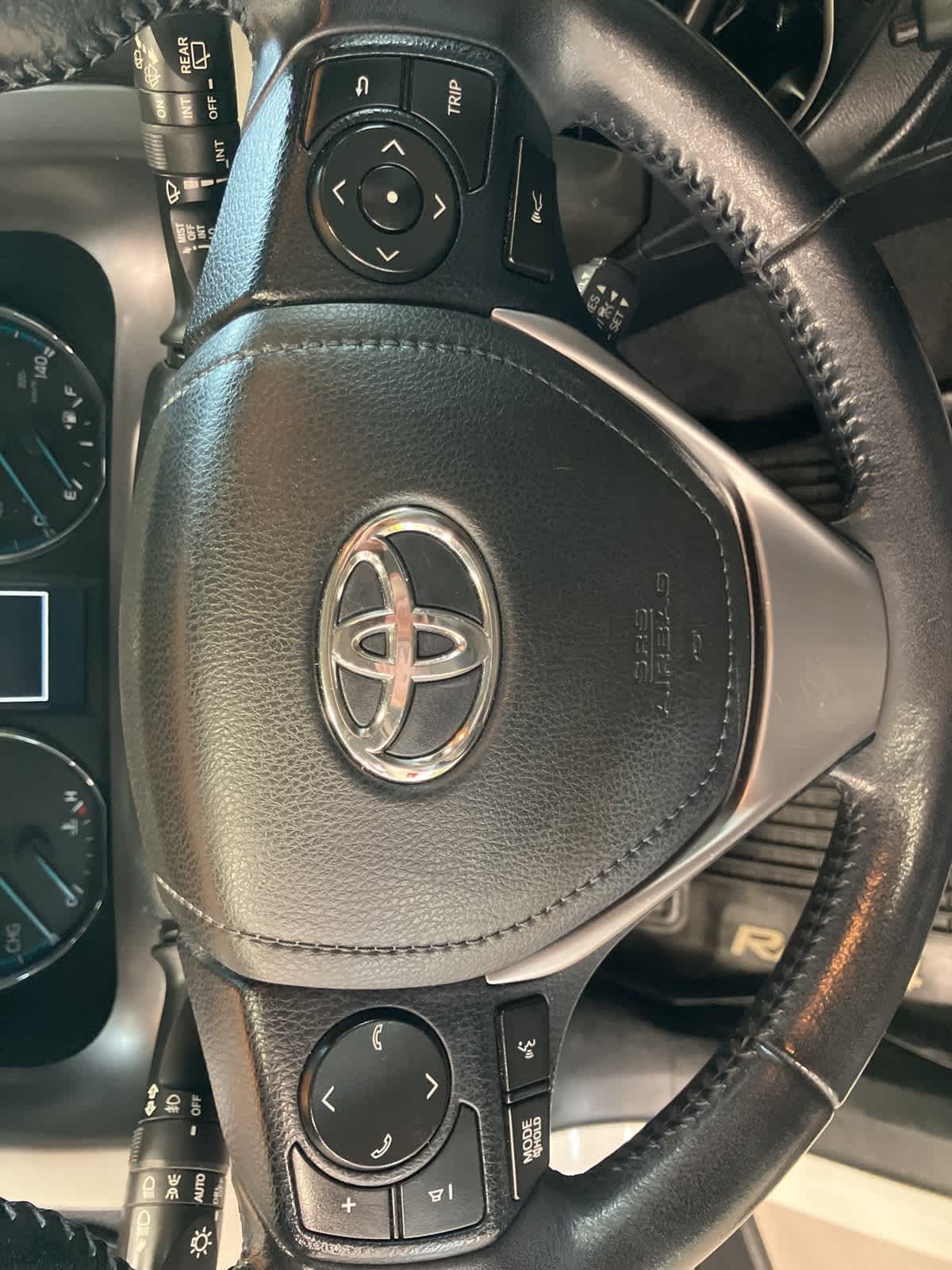 Thumbnail: 2017 Toyota RAV4 - 16