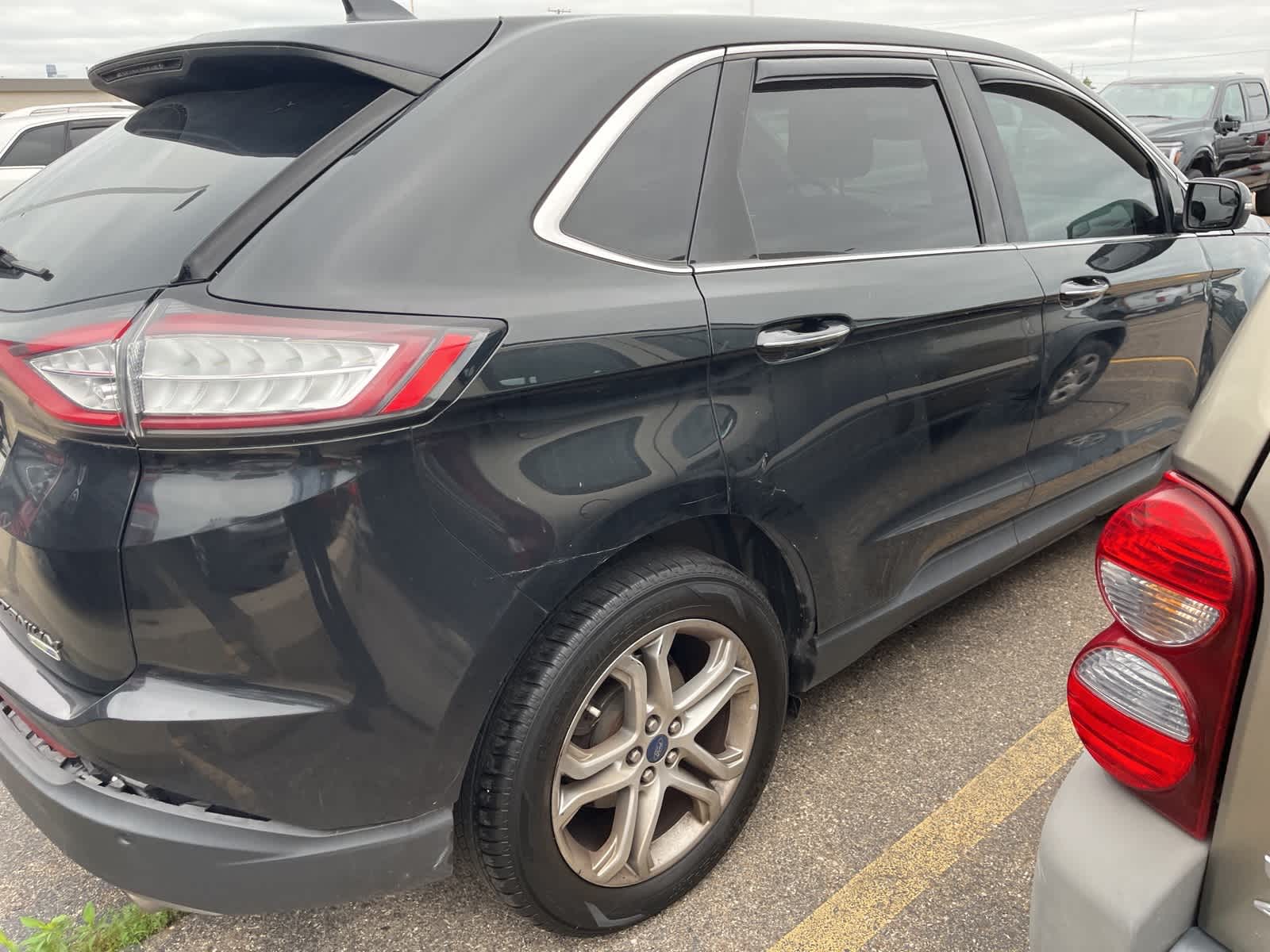 Thumbnail: 2015 Ford Edge - 13