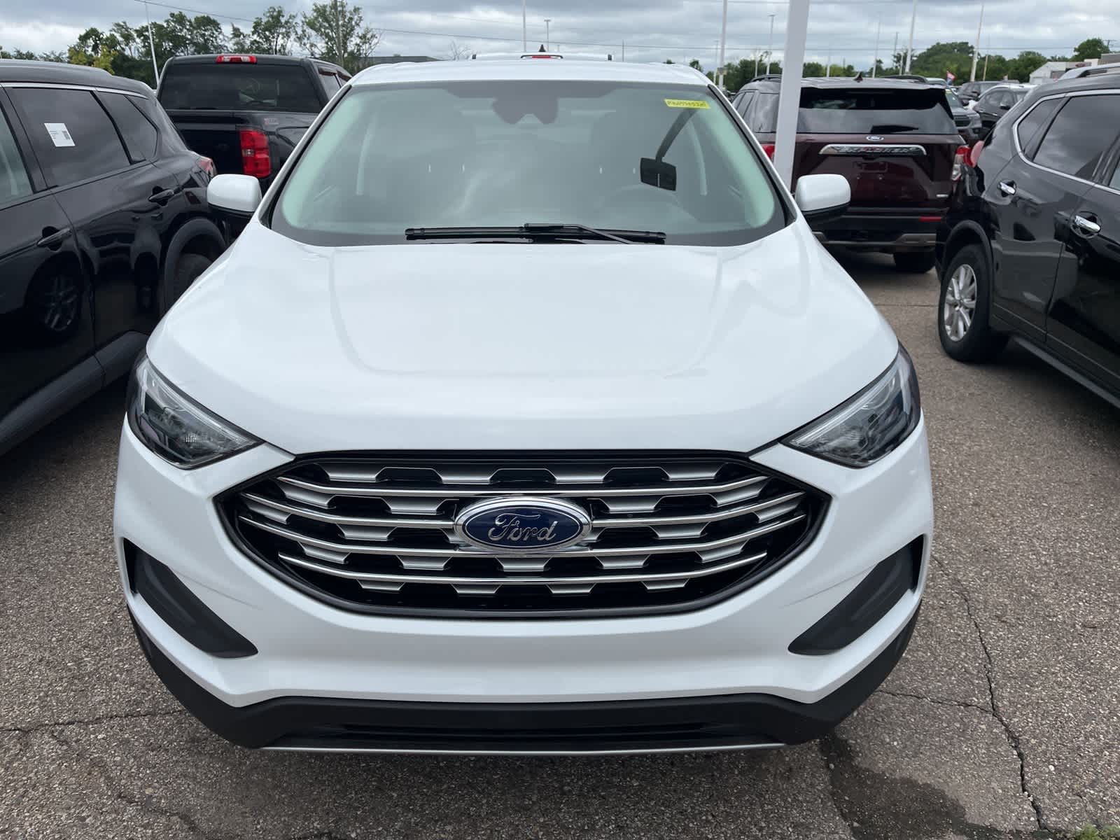 Thumbnail: 2024 Ford Edge - 20