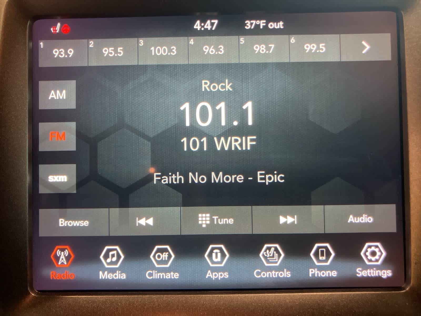 Thumbnail: 2019 Jeep Cherokee - 19