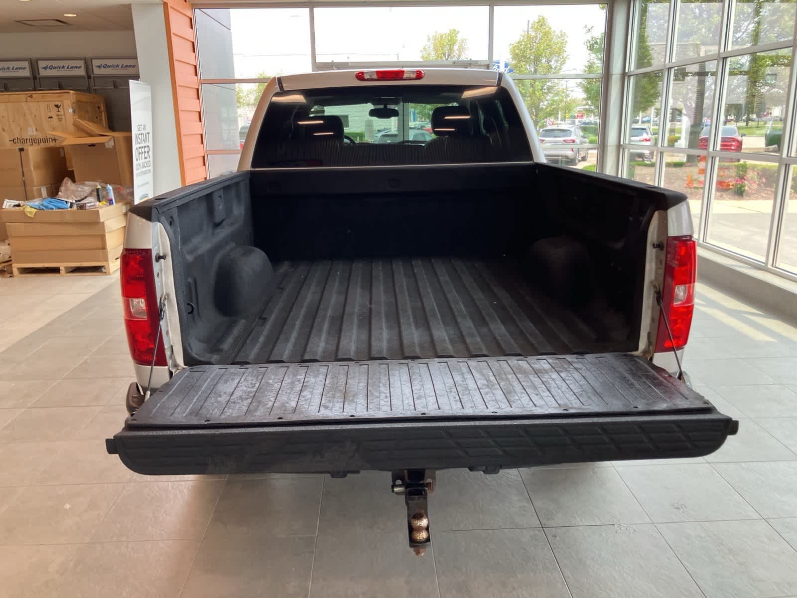 Thumbnail: 2010 Chevrolet Silverado 1500 - 24