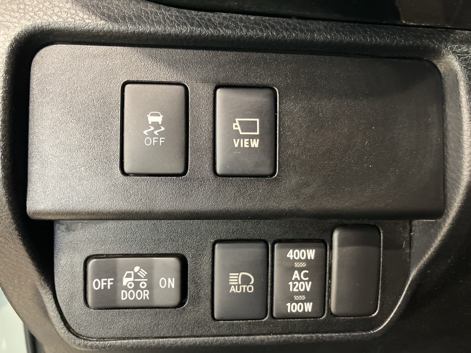 Thumbnail: 2021 Toyota Tacoma - 16