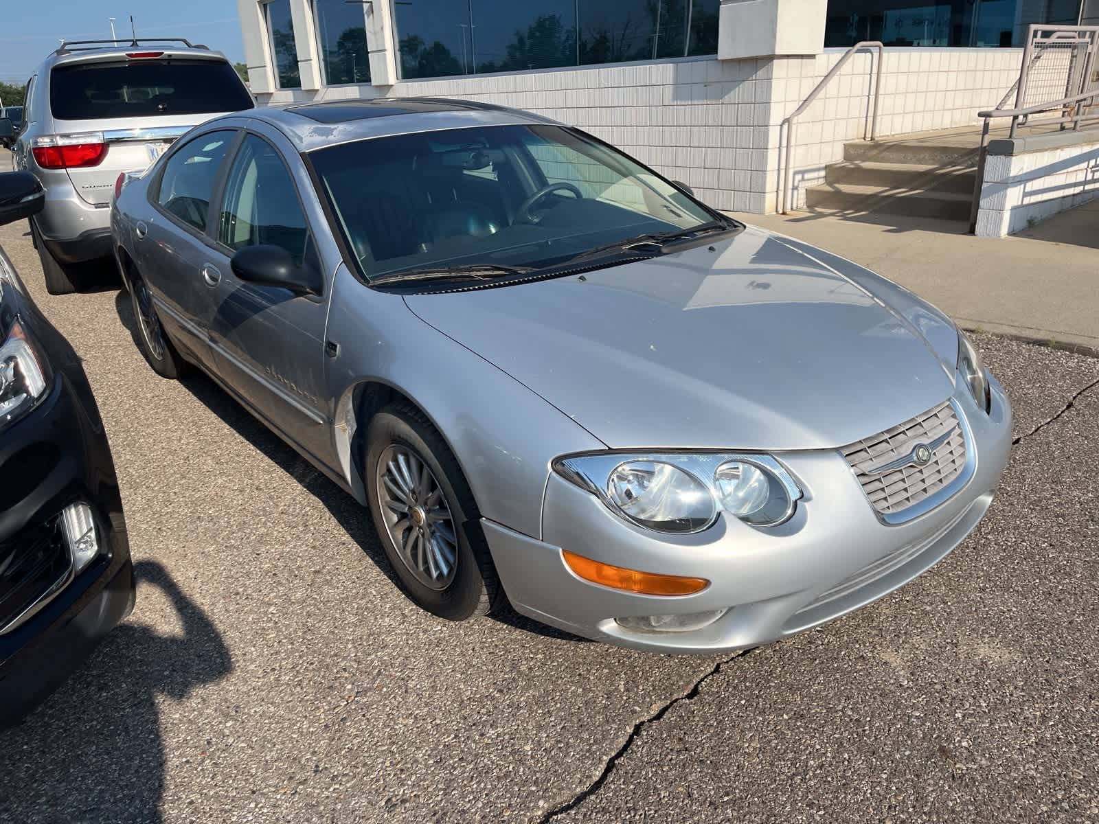 Thumbnail: 2000 Chrysler 300 - 14