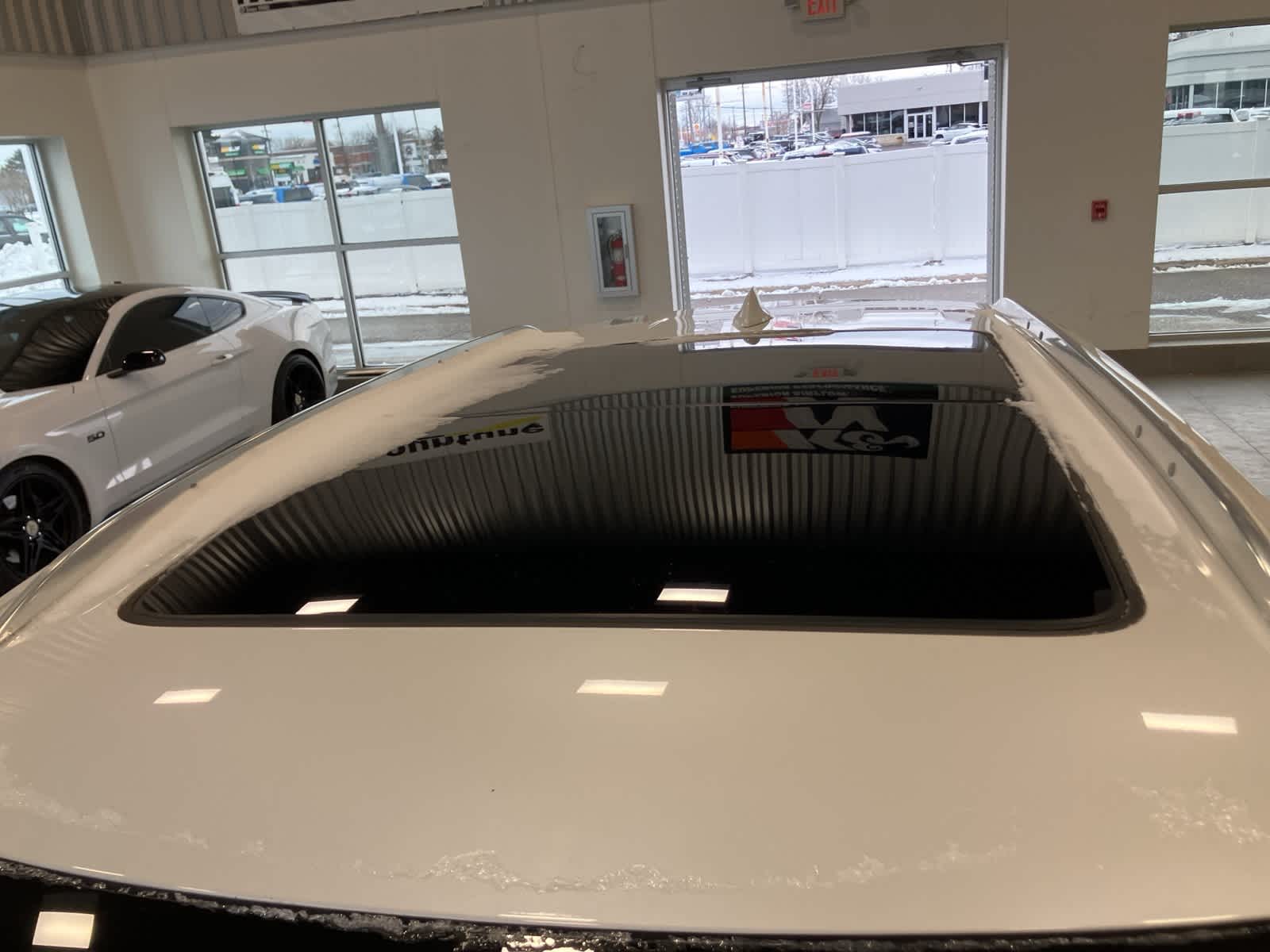 Thumbnail: 2021 Cadillac XT4 - 10