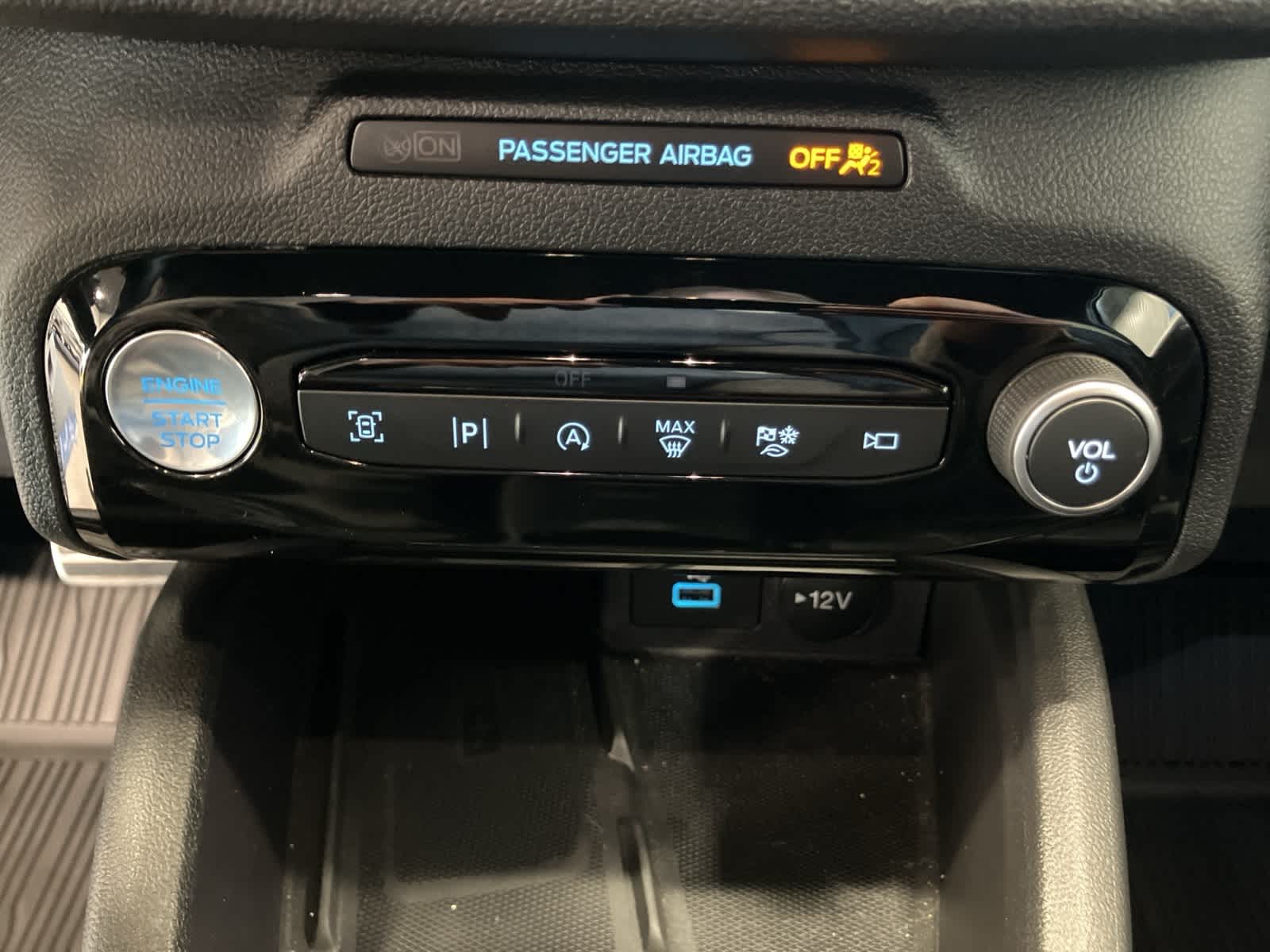 Thumbnail: 2023 Ford Escape - 21