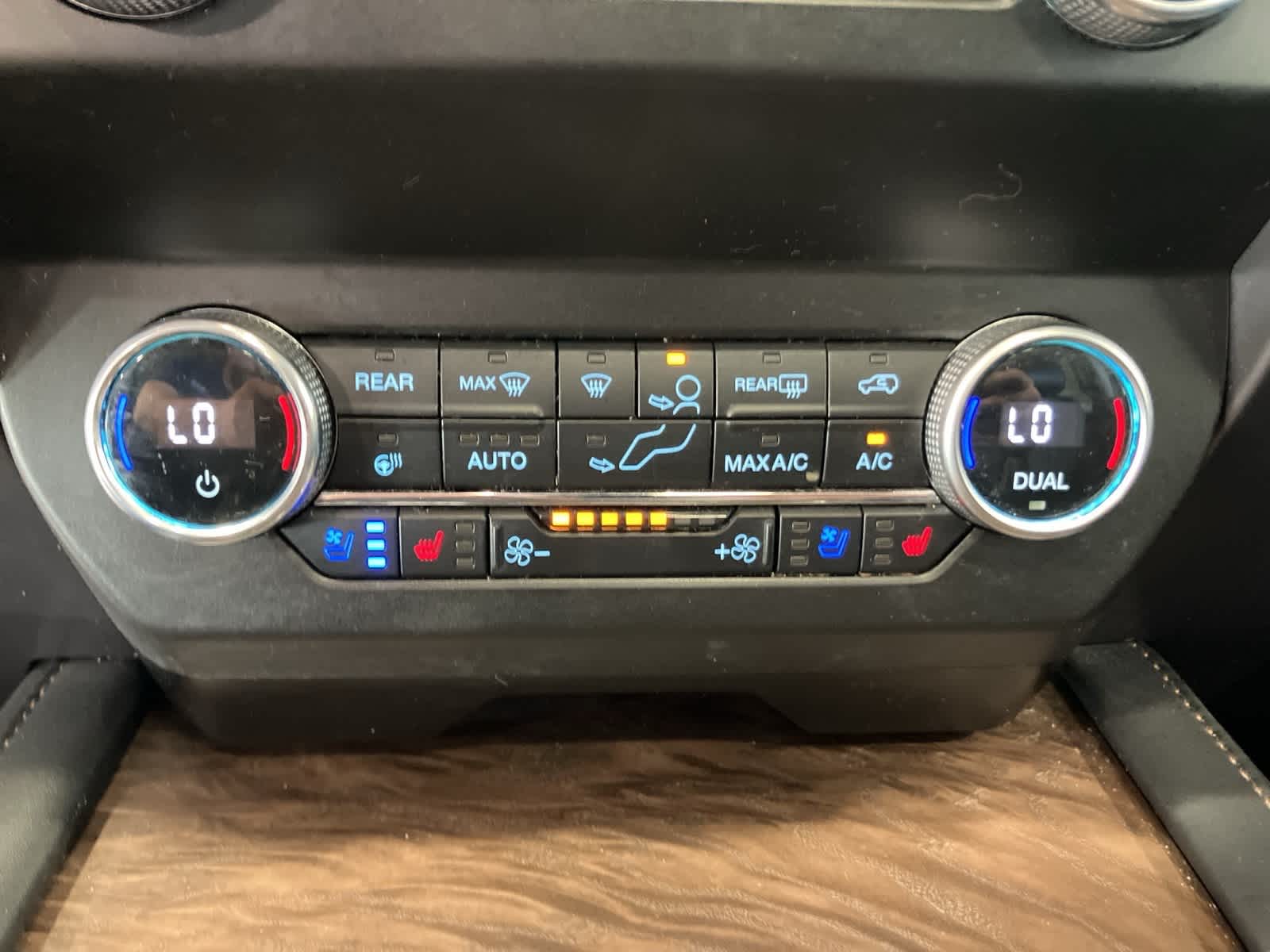 Thumbnail: 2021 Ford Expedition MAX - 26