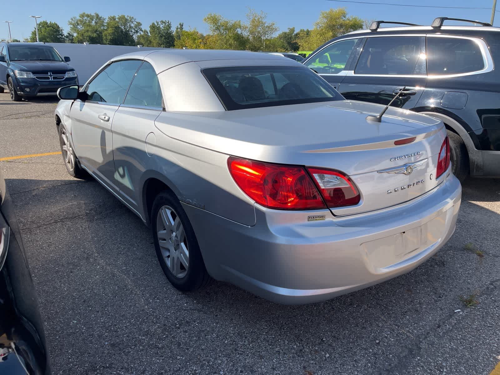 Thumbnail: 2009 Chrysler Sebring - 9
