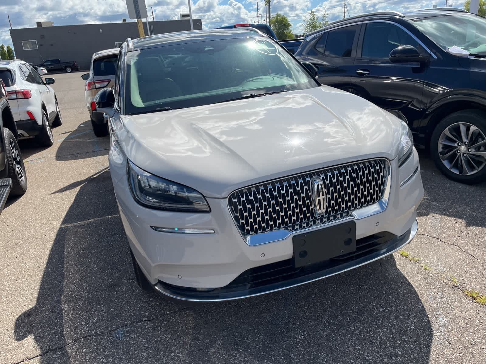 Thumbnail: 2021 Lincoln Corsair - 18