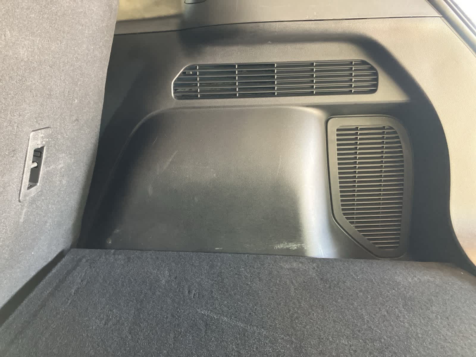 Thumbnail: 2023 Ford Escape - 32