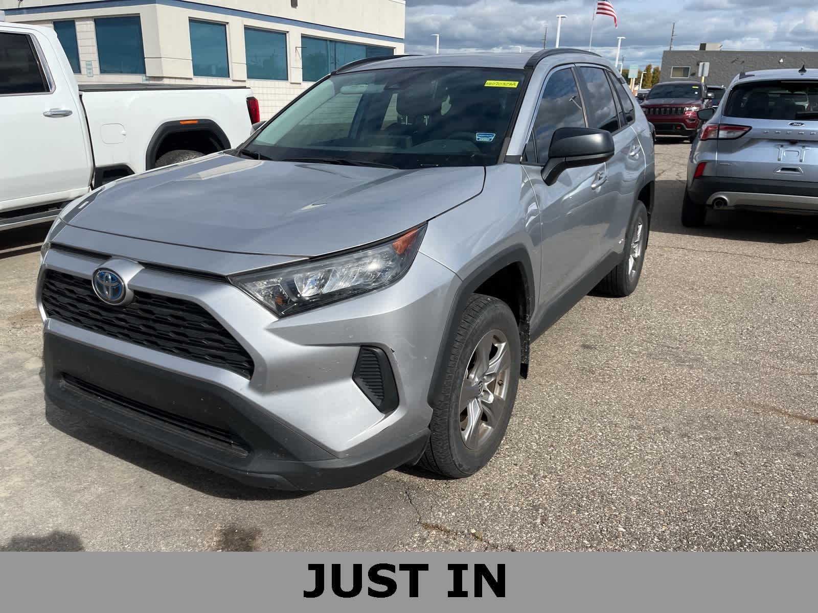 Thumbnail: 2022 Toyota RAV4 - 1
