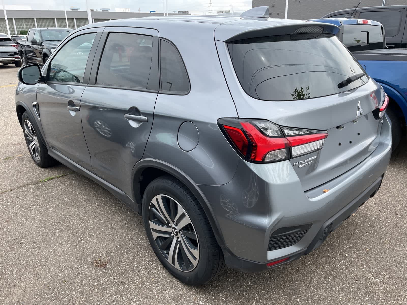 Thumbnail: 2024 Mitsubishi Outlander Sport - 7