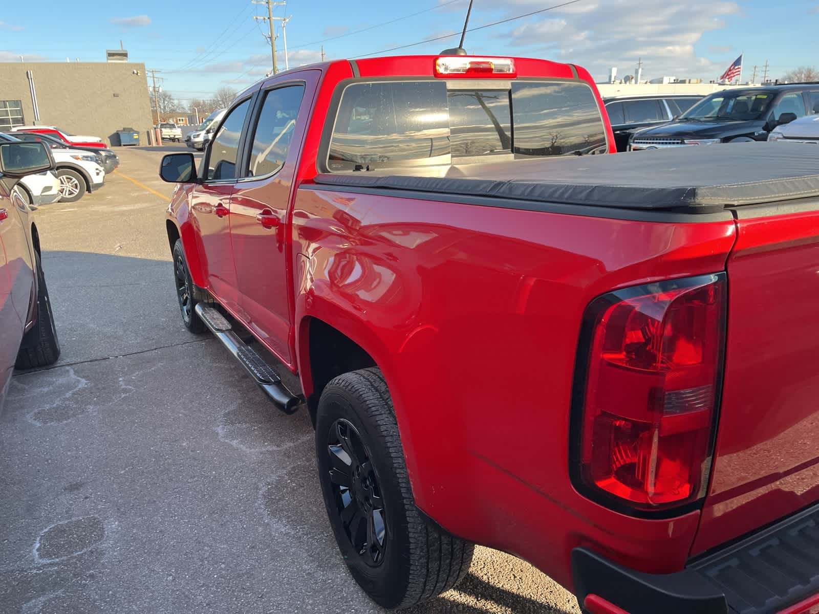 Thumbnail: 2018 Chevrolet Colorado - 10