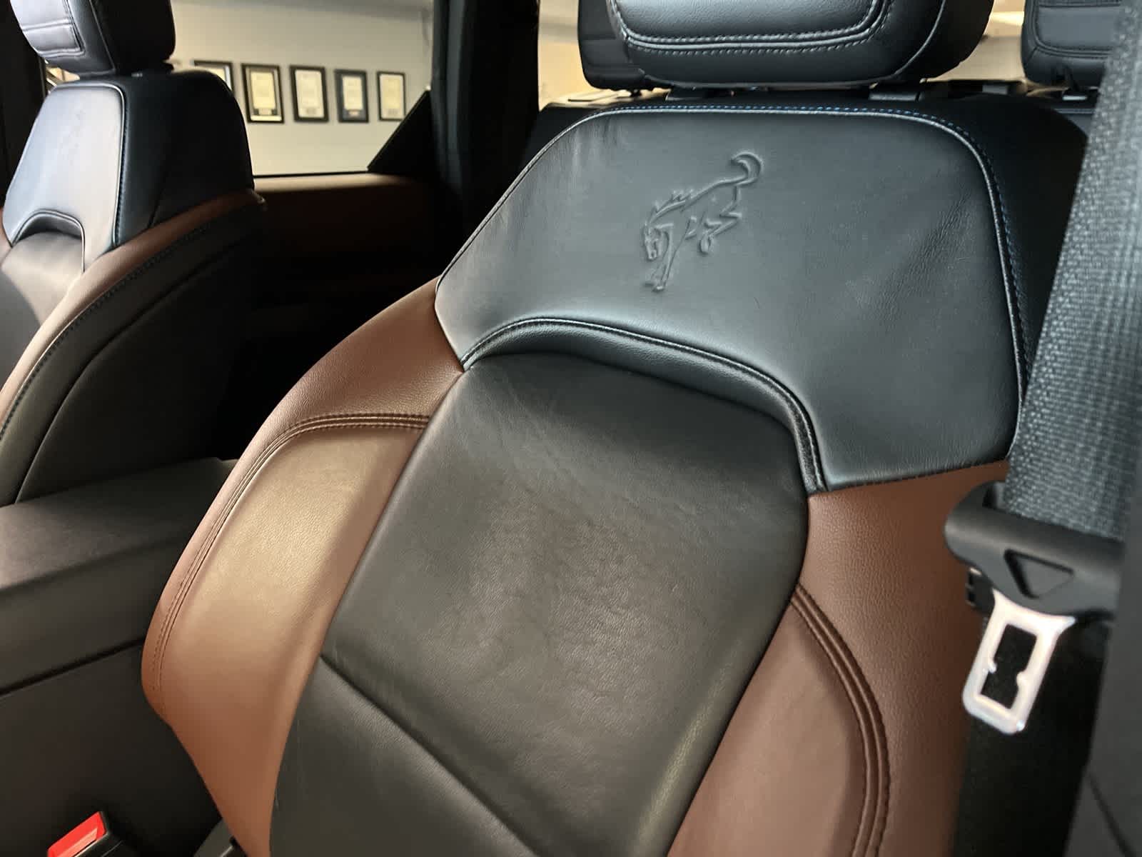 2022 Ford Bronco Outer Banks 21
