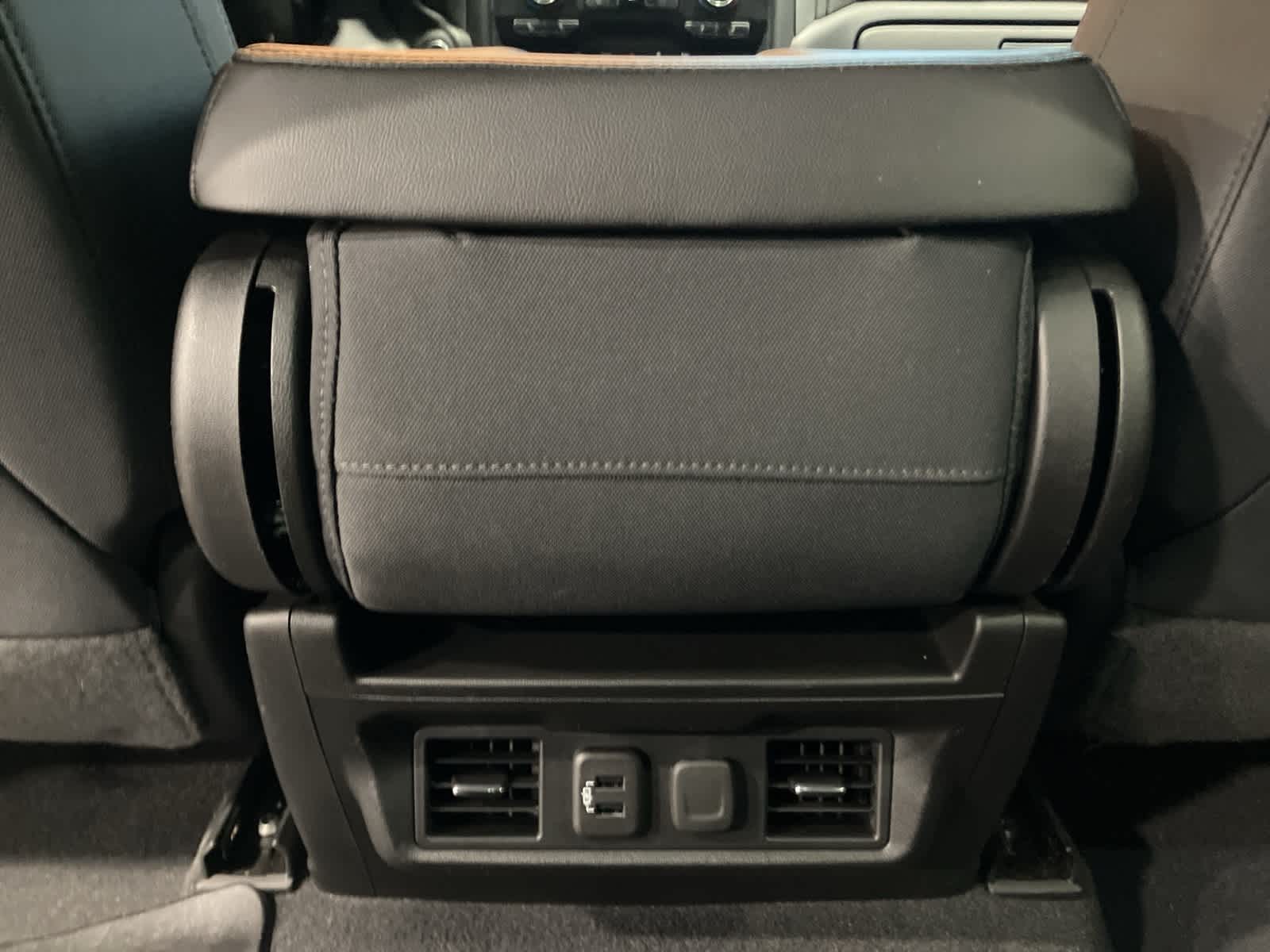 Thumbnail: 2019 Chevrolet Silverado 1500 - 22