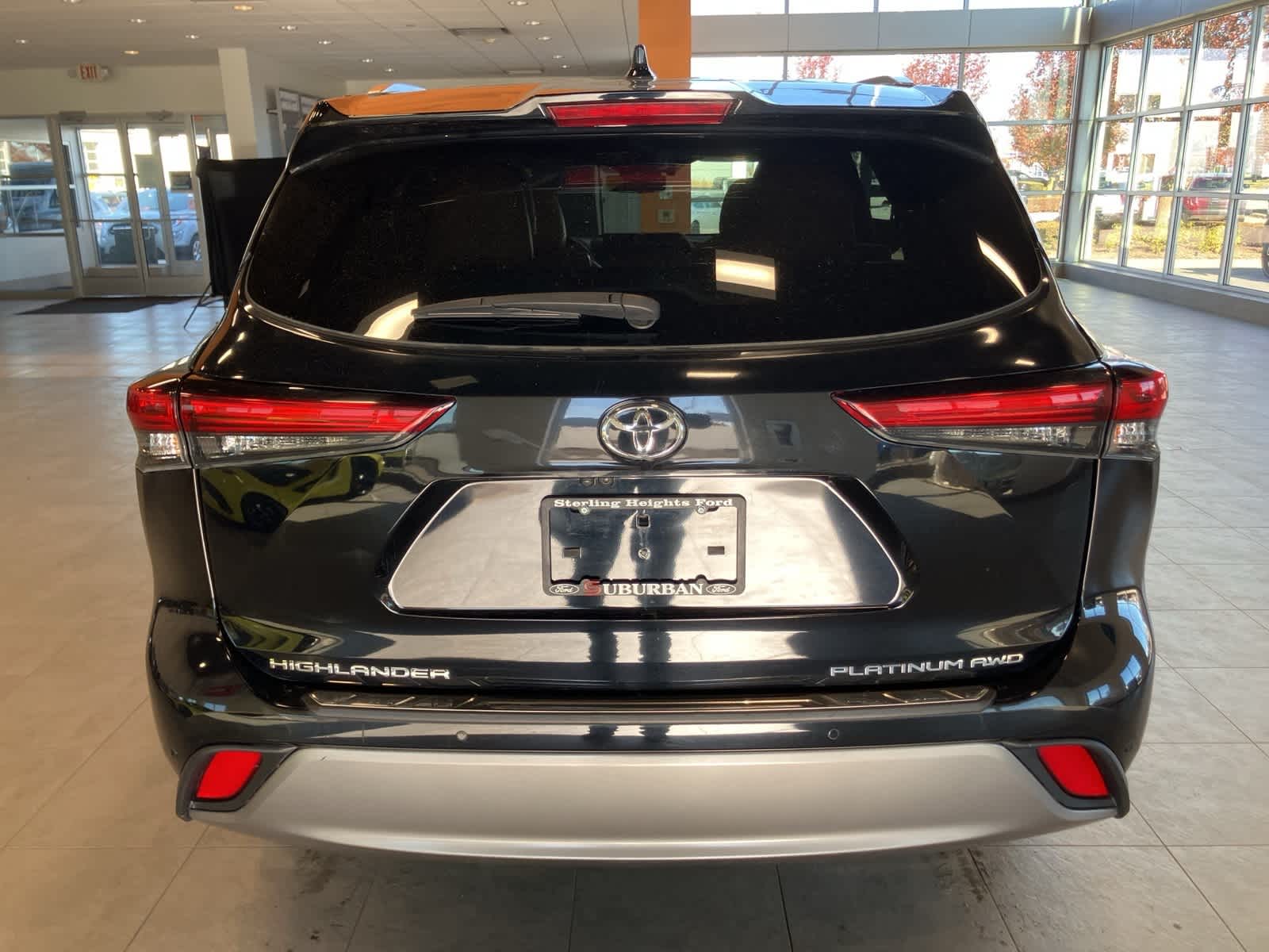 Thumbnail: 2023 Toyota Highlander - 6