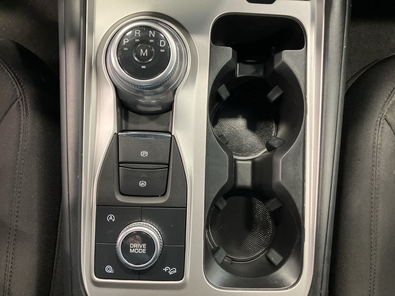 Thumbnail: 2020 Ford Explorer - 14