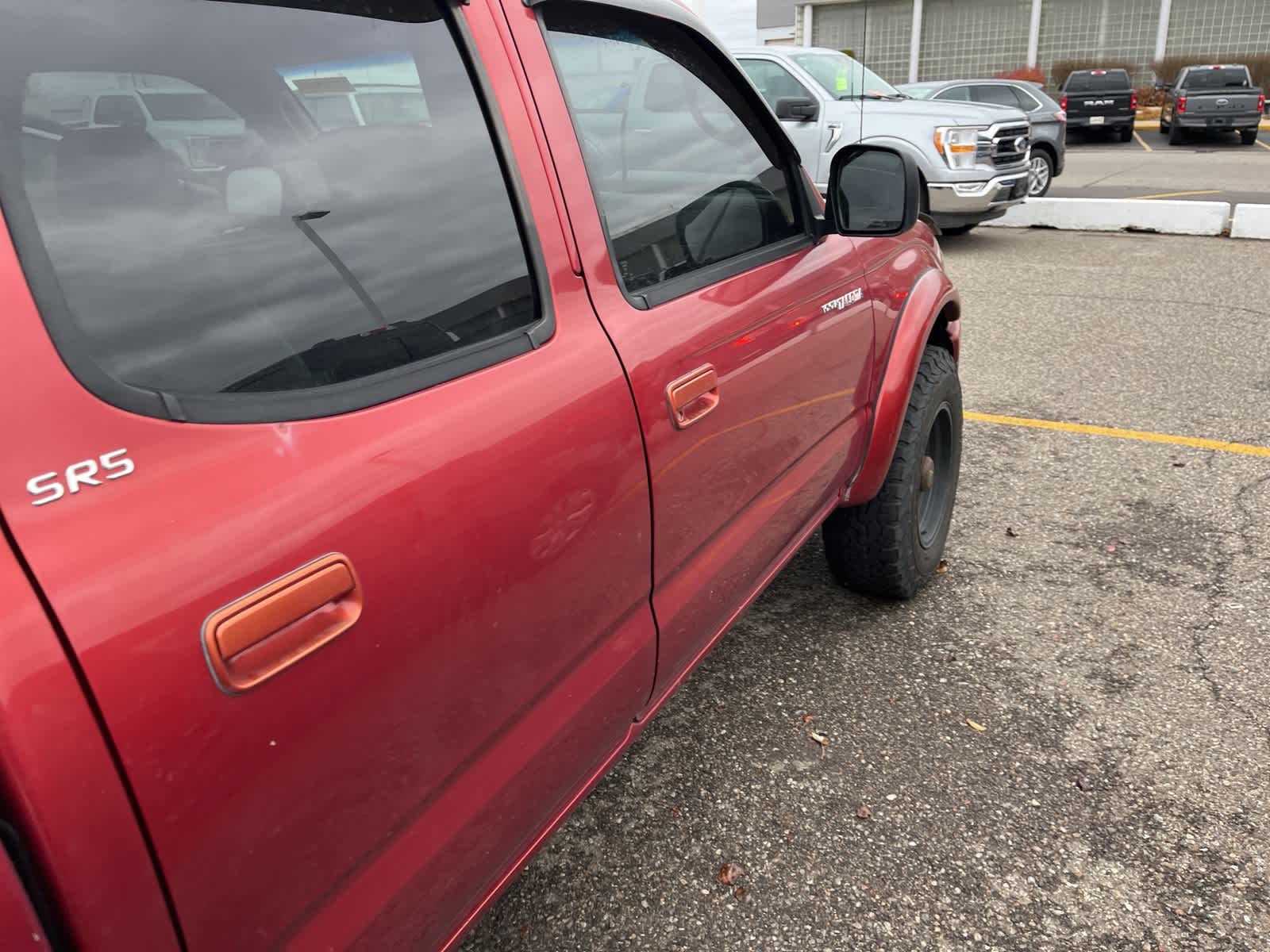 Thumbnail: 2003 Toyota Tacoma - 16