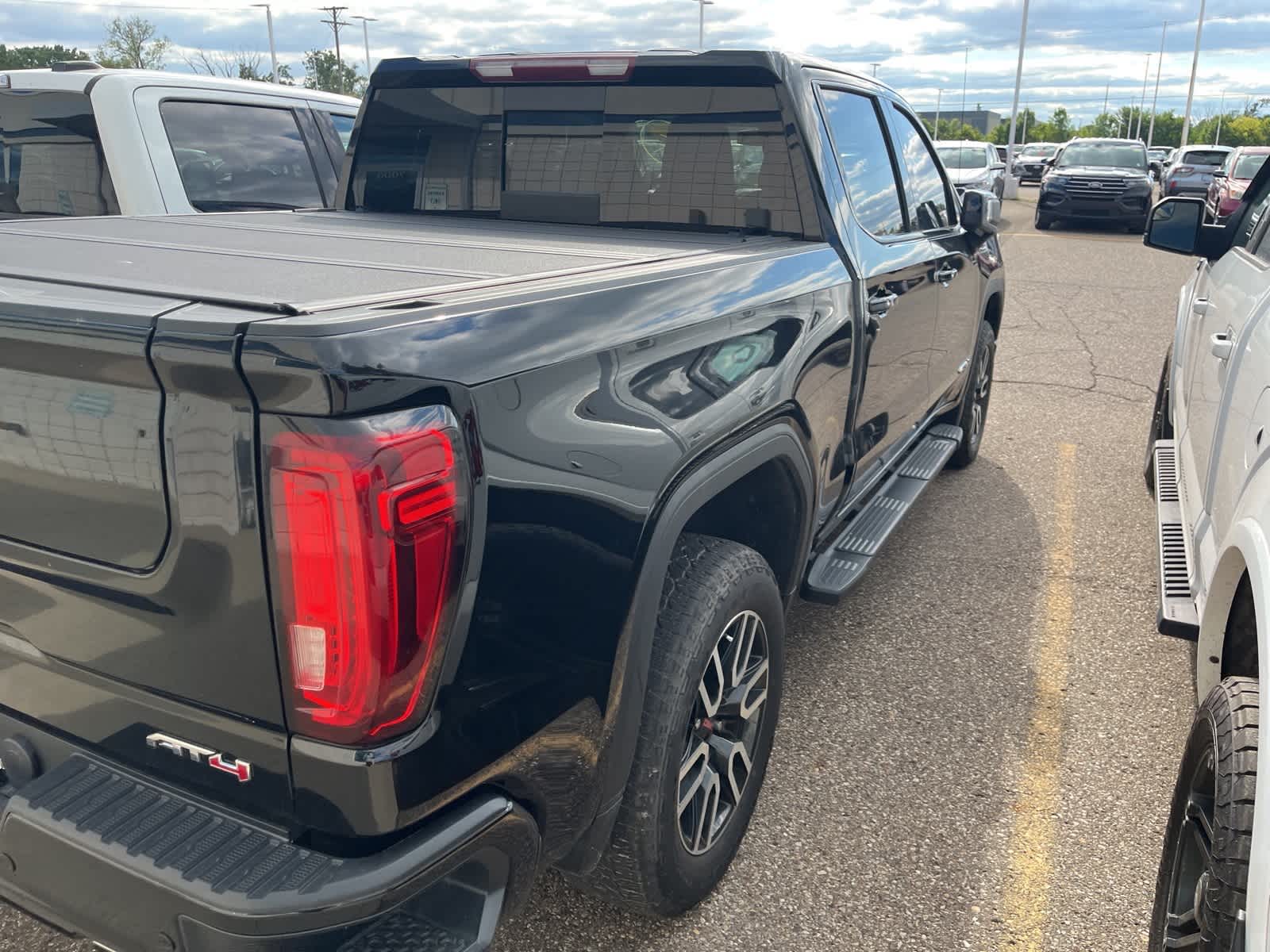 Thumbnail: 2019 GMC Sierra 1500 - 16