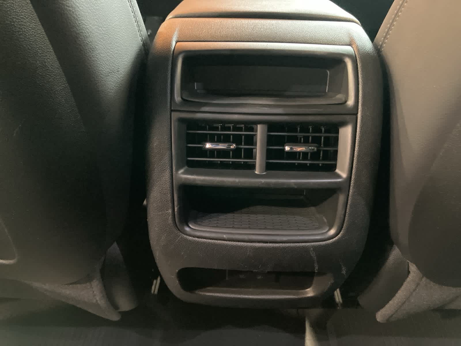 Thumbnail: 2022 Cadillac XT5 - 24