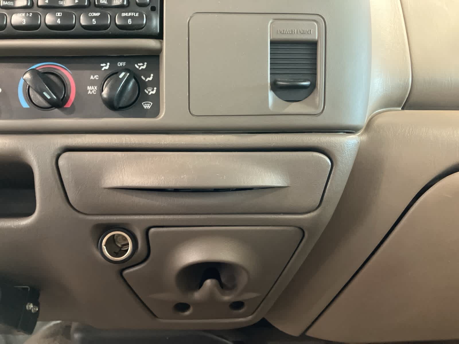 Thumbnail: 2003 Ford Econoline - 22