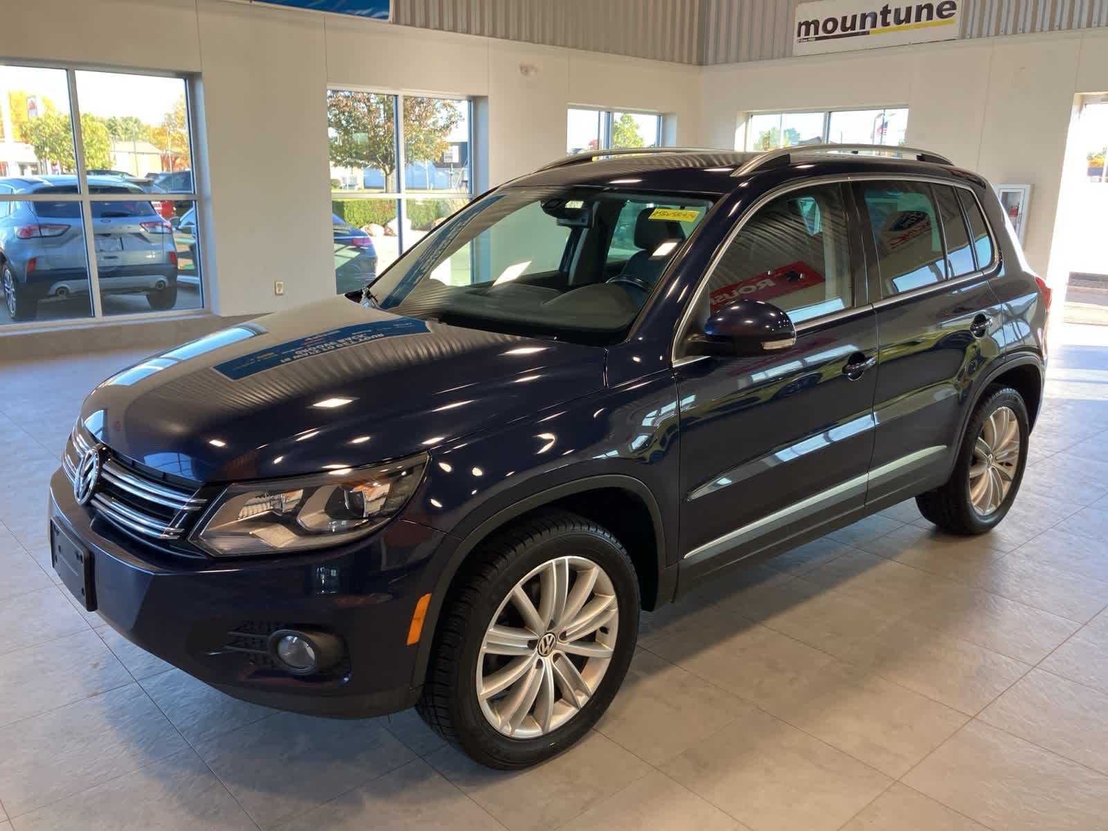2016 Volkswagen Tiguan SE -
                  Sterling Heights, MI
