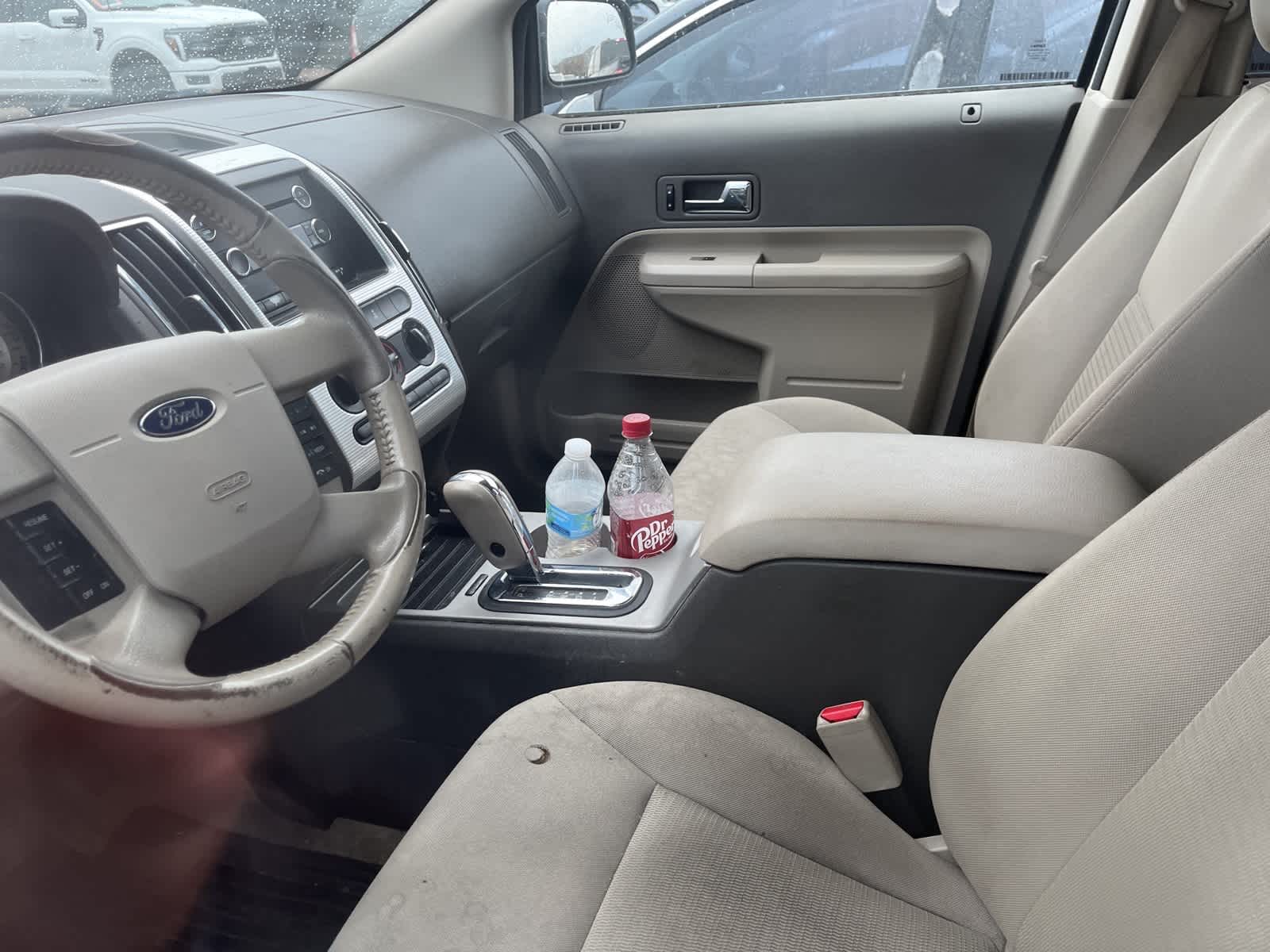 Thumbnail: 2010 Ford Edge - 25