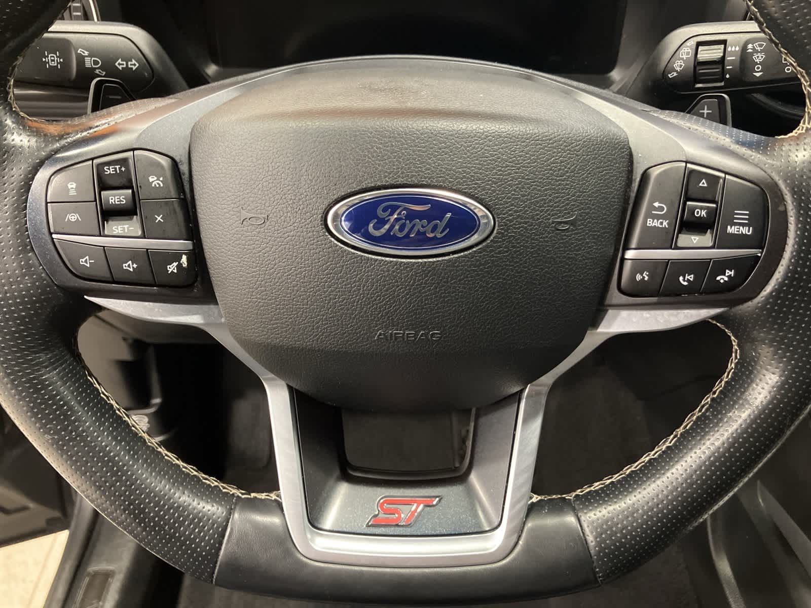 Thumbnail: 2020 Ford Explorer - 15