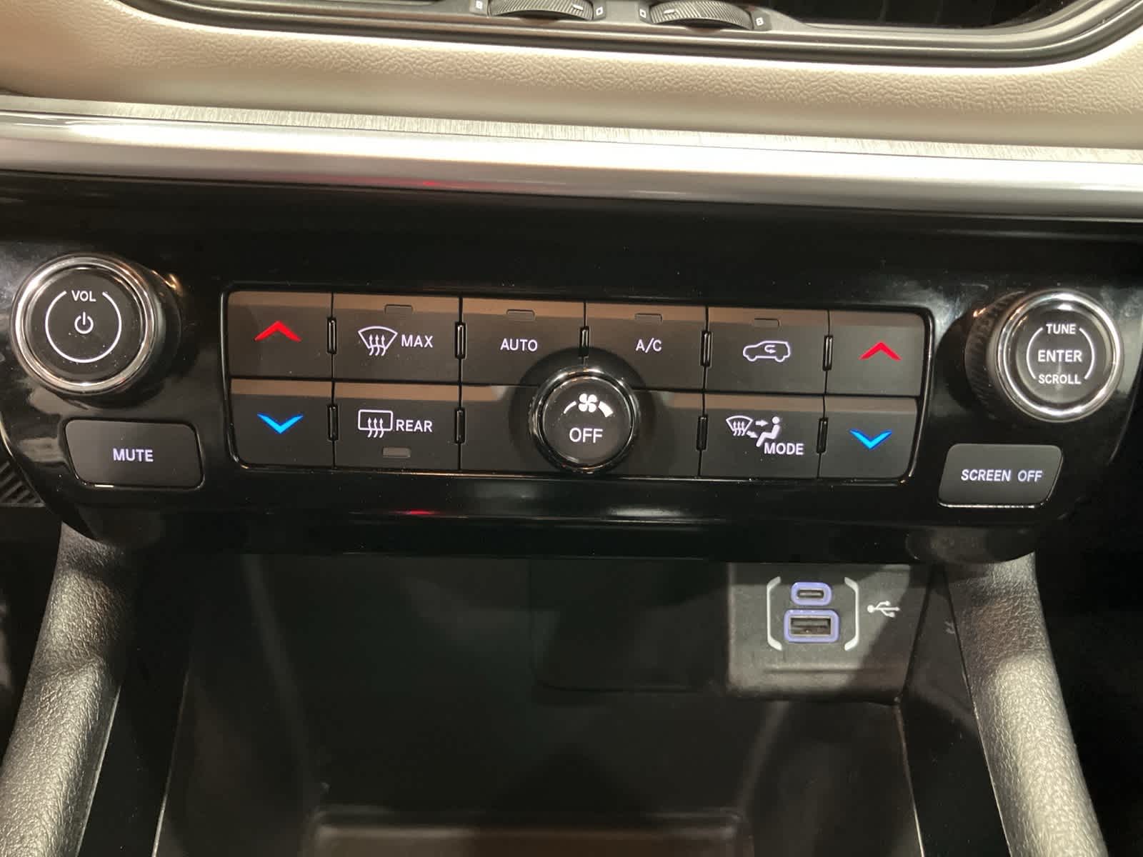 Thumbnail: 2025 Jeep Compass - 19