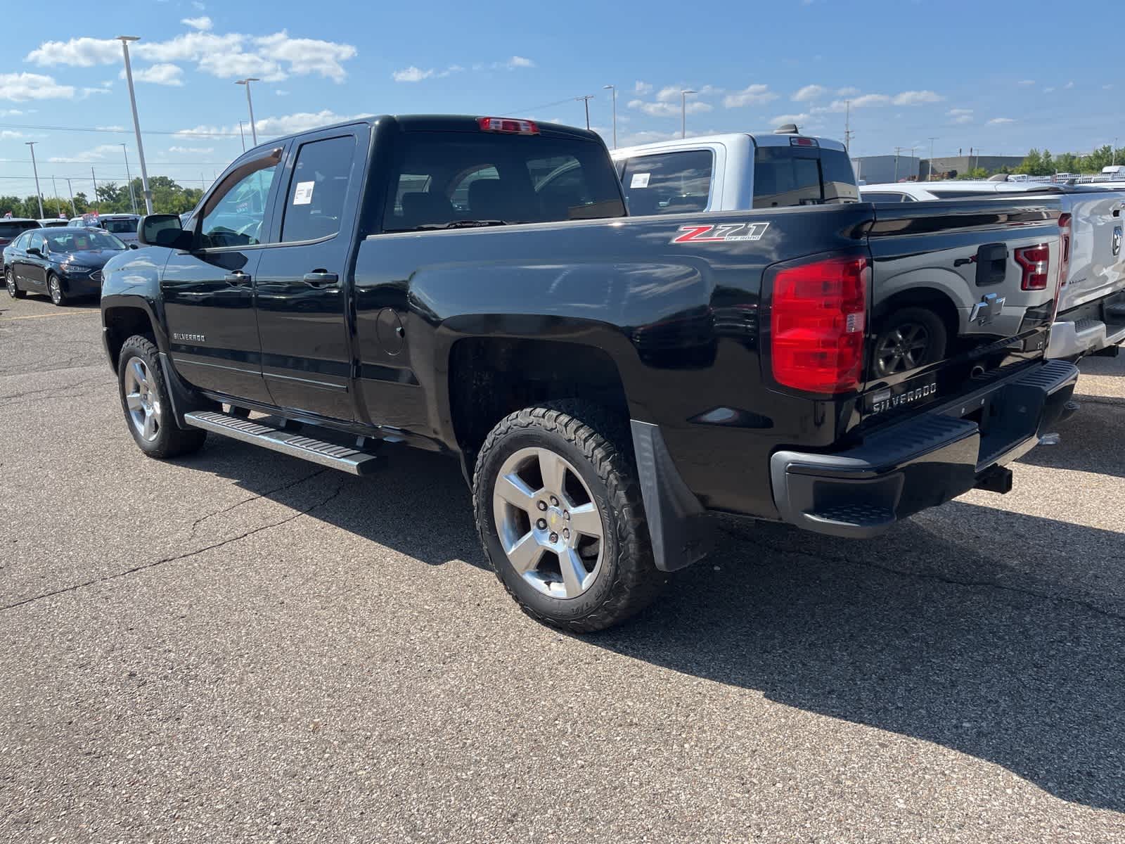 Thumbnail: 2016 Chevrolet Silverado 1500 - 7