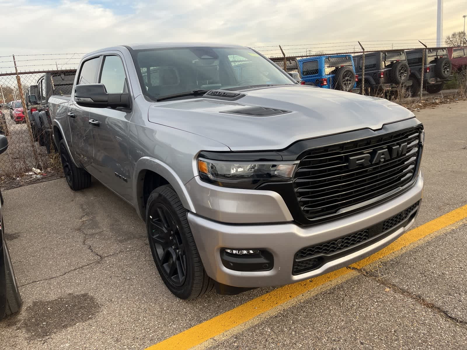 Thumbnail: 2025 RAM 1500 - 19