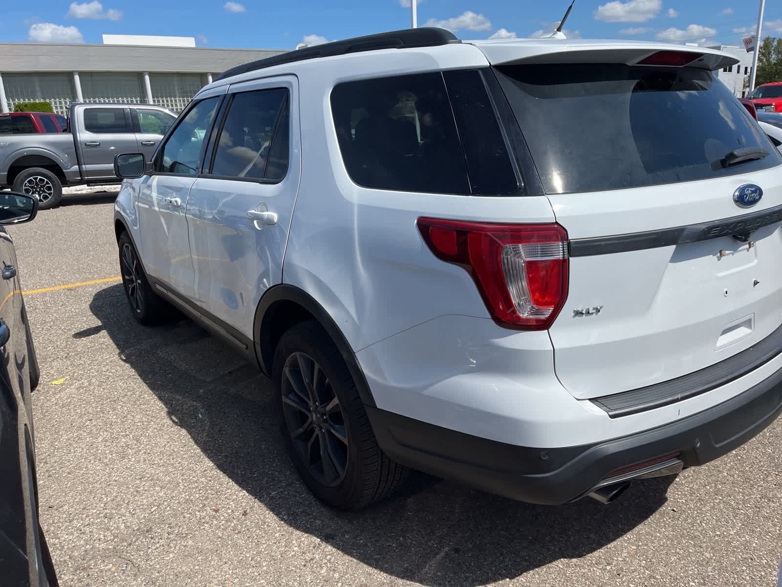 Thumbnail: 2018 Ford Explorer - 10
