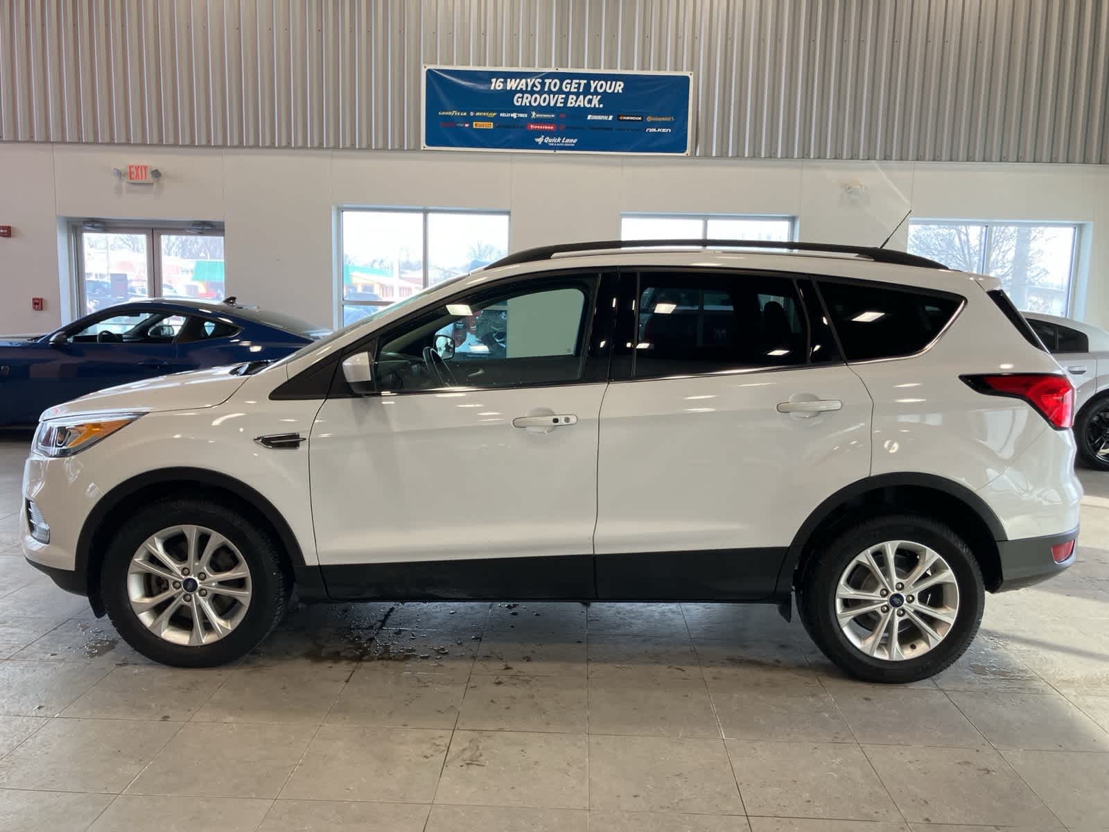 Thumbnail: 2019 Ford Escape - 8