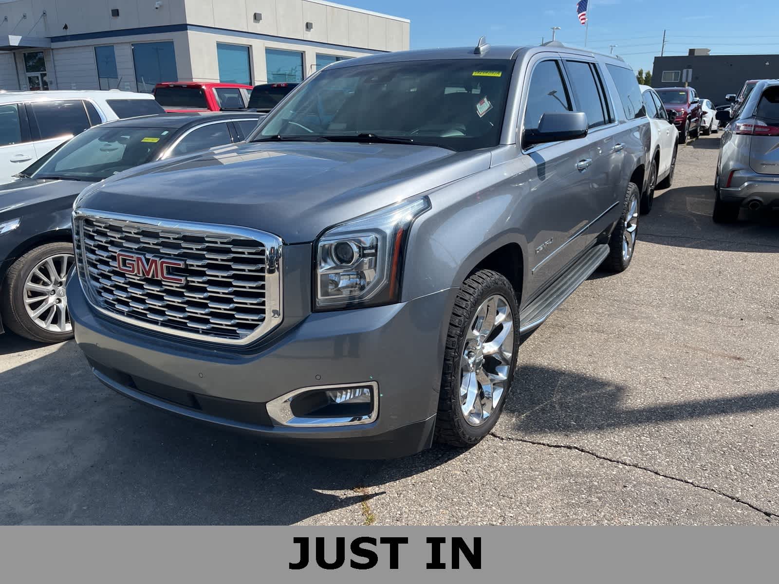 Thumbnail: 2018 GMC Yukon XL - 1