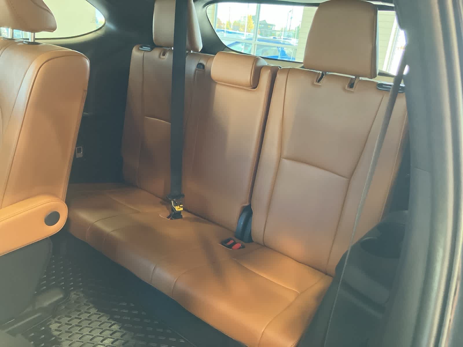 Thumbnail: 2023 Toyota Highlander - 31