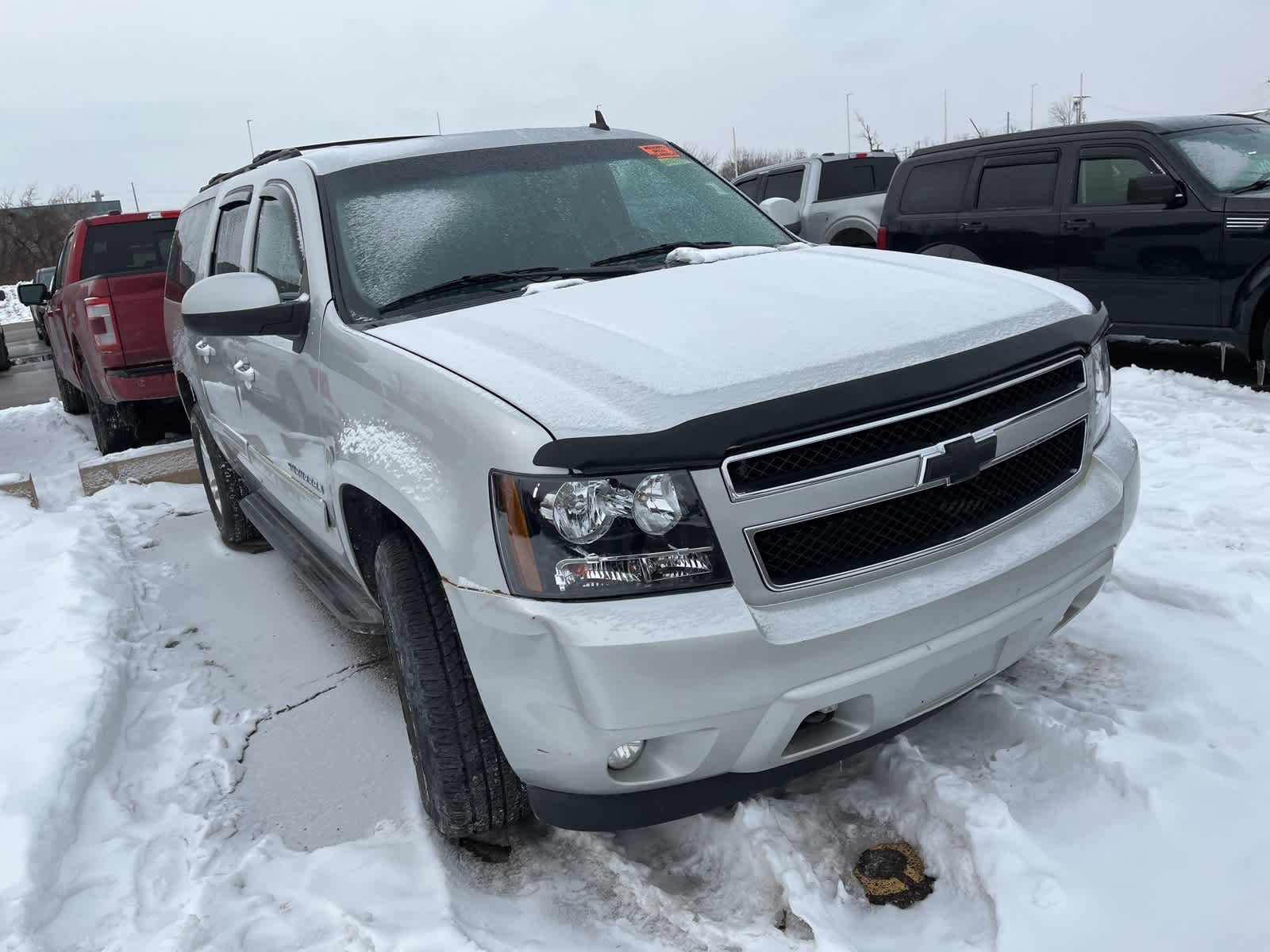 Thumbnail: 2010 Chevrolet Suburban - 19