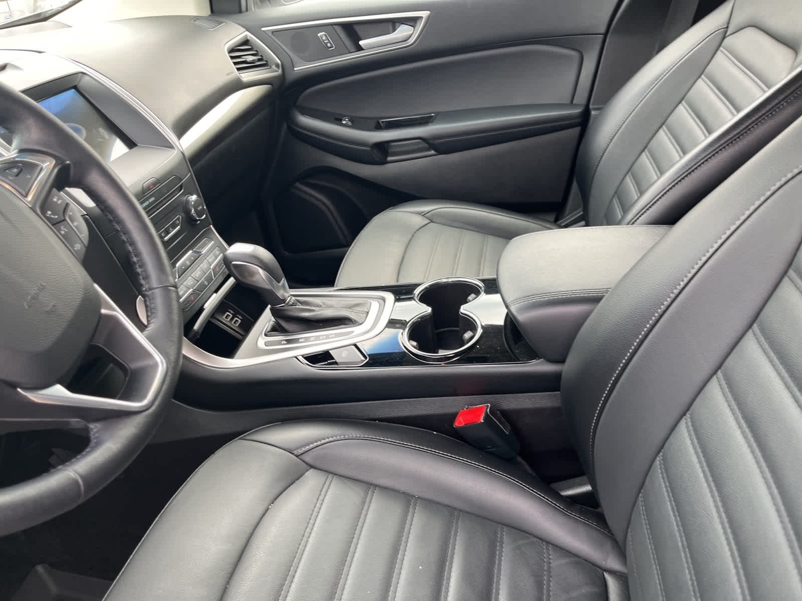 Thumbnail: 2018 Ford Edge - 24